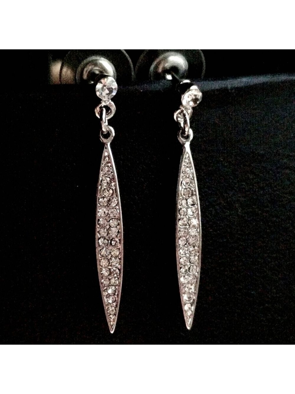 Swarovski crystal dangle drop earrings 🆕